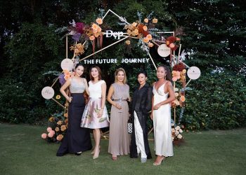 Nhân ngày 20/10, dàn sao nữ quyên góp ủng hộ Quỹ Nâng Bước Tuổi Thơ