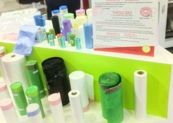 270 doanh nghiệp trong và ngoài nước đến từ 20 quốc gia và vùng lãnh thổ tham gia triển lãm VietnamPlas 2022)