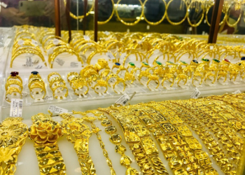 Giá vàng hôm nay 7/11: Đi ngược dự đoán, vàng giảm ngay khi mở cửa