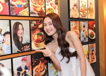 Jun Vũ, Diệp Lâm Anh, Sam, Lâm Vỹ Dạ hội tụ chúc mừng Ông Sủi