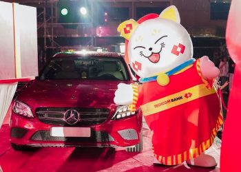 Mở app Techcombank, đón Mèo Đại Cát