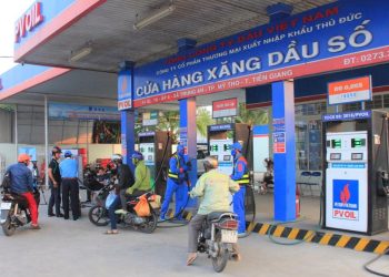 Giá xăng dầu hôm nay 26/3: Giá tăng dù trong tuần lao dốc