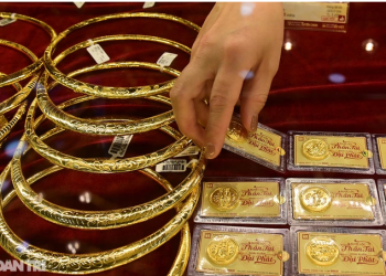 Diễn biến bất ngờ của giá vàng sau khi chọc thủng mốc 2.000 USD