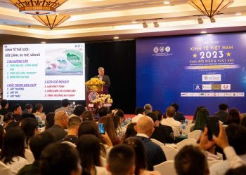 Hội thảo: “Kinh tế Việt Nam 2023: SMES đối diện & Vượt bão”