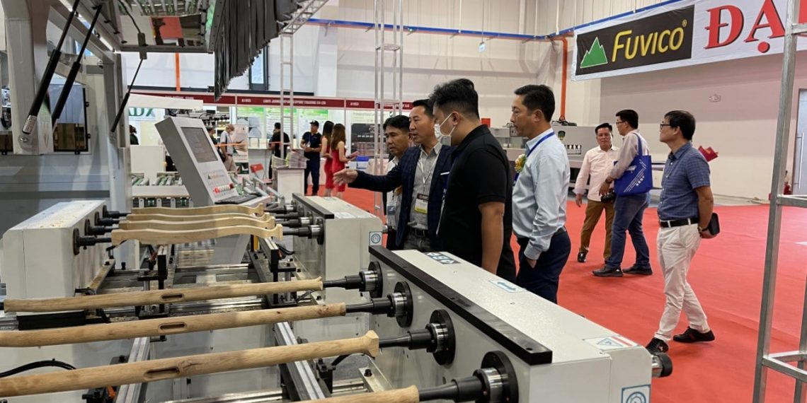 Tập trung phát triển thương mại  lâu dài cho thị trường Gỗ Việt Nam