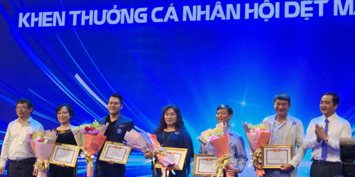 Hội Dệt May Thêu Đan TP.HCM – 30 năm – Bước chuyển đột phá, liên kết vững bền