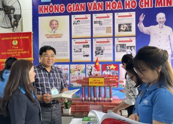 Khai mạc triển lãm “Không gian văn hóa Hồ Chí Minh” tại Công ty TNHH nước uống Tinh khiết Sài Gòn