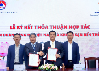 Lễ ký kết thỏa thuận hợp tác giữa liên đoàn bóng đá Việt Nam và Khách Sạn Rex Sài Gòn