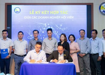 Vina CHG ký kết hợp tác với Công ty NPOIL trong công tác chống hàng giả