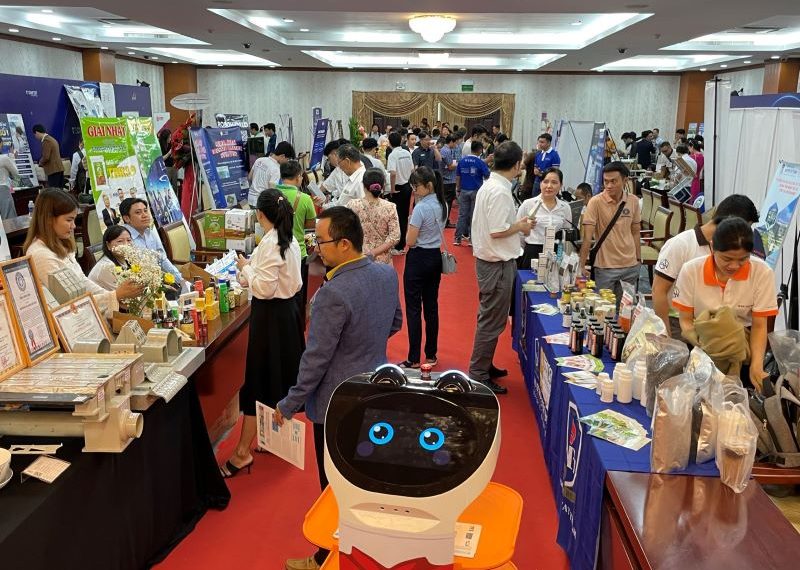 Bùng nổ Đổi mới – Vietnam Innovation Summit 2024 trở lại mạnh mẽ hơn bao giờ hết!