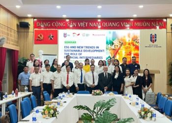Trường Đại Học Ngân Hàng TP.HCM tưng bừng hưởng ứng Ngày Tiết Kiệm Thế Giới 2024