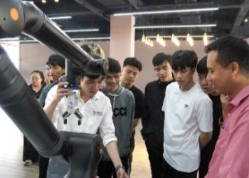 Bosch Rexroth và Trung tâm Đổi mới sáng tạo Công nghiệp 4.0 (IIC) hợp tác kiến tạo nền tảng cho Nhà máy thông minh