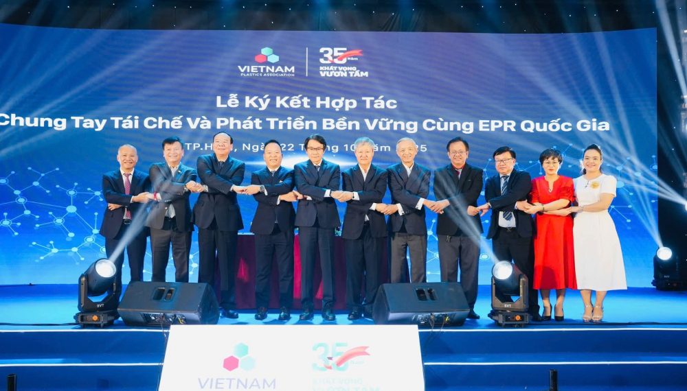 Ngành nhựa Việt Nam: 35 năm vươn mình trong kỷ nguyên mới