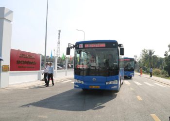 Bến xe buýt Lê Minh Xuân chính thức đưa vào hoạt động